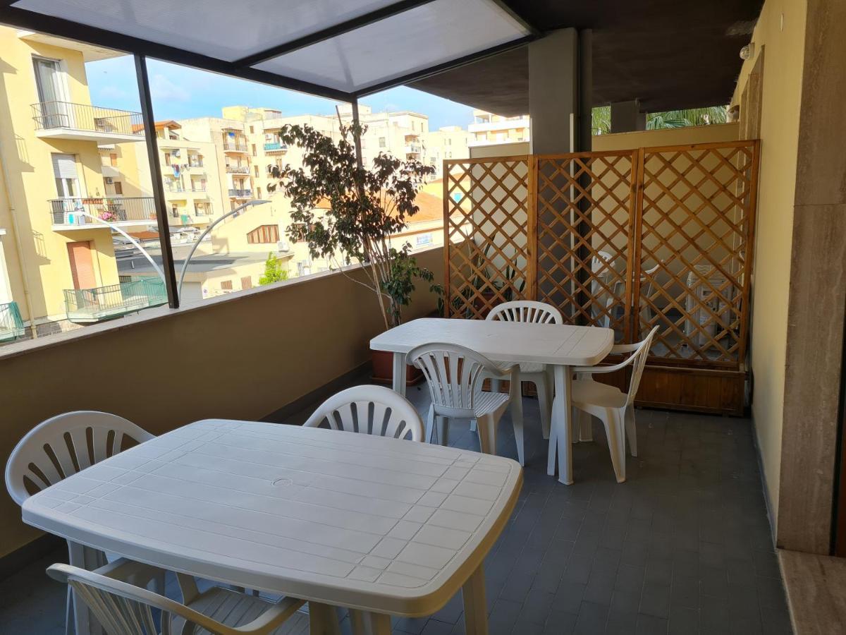 Monti Guest House อาลเกโร ภายนอก รูปภาพ