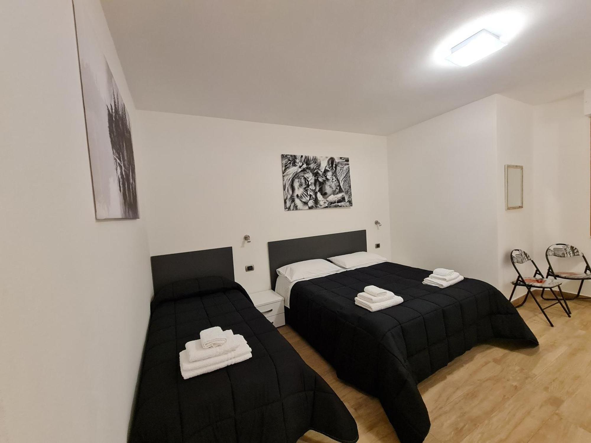 Monti Guest House อาลเกโร ภายนอก รูปภาพ